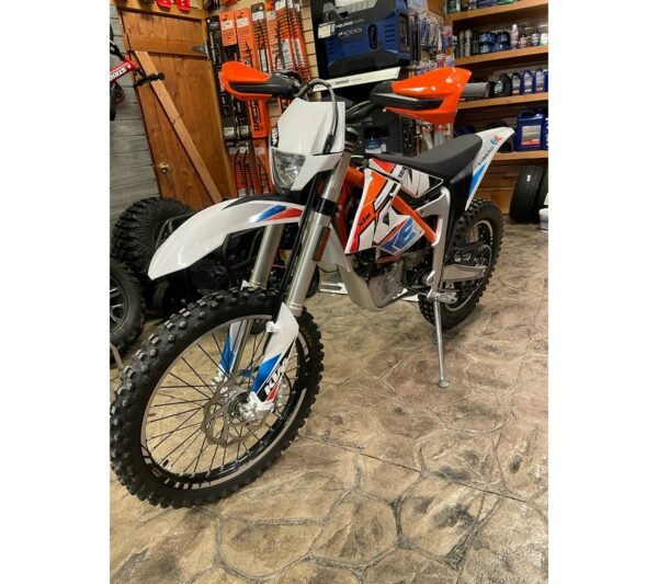 2018 KTM Freeride Dirt Bike - Image 3