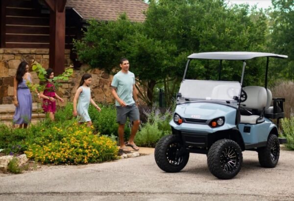 E-Z-GO Liberty Elite Electric Golf Cart - Image 2