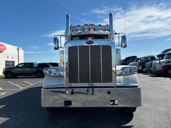 Peterbilt 379 for Sale - Image 24