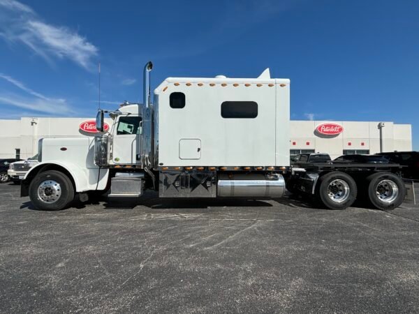 Peterbilt 379 for Sale - Image 25
