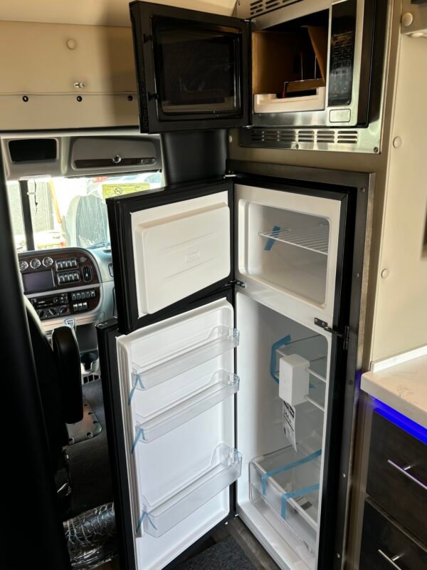 Peterbilt 379 for Sale - Image 2