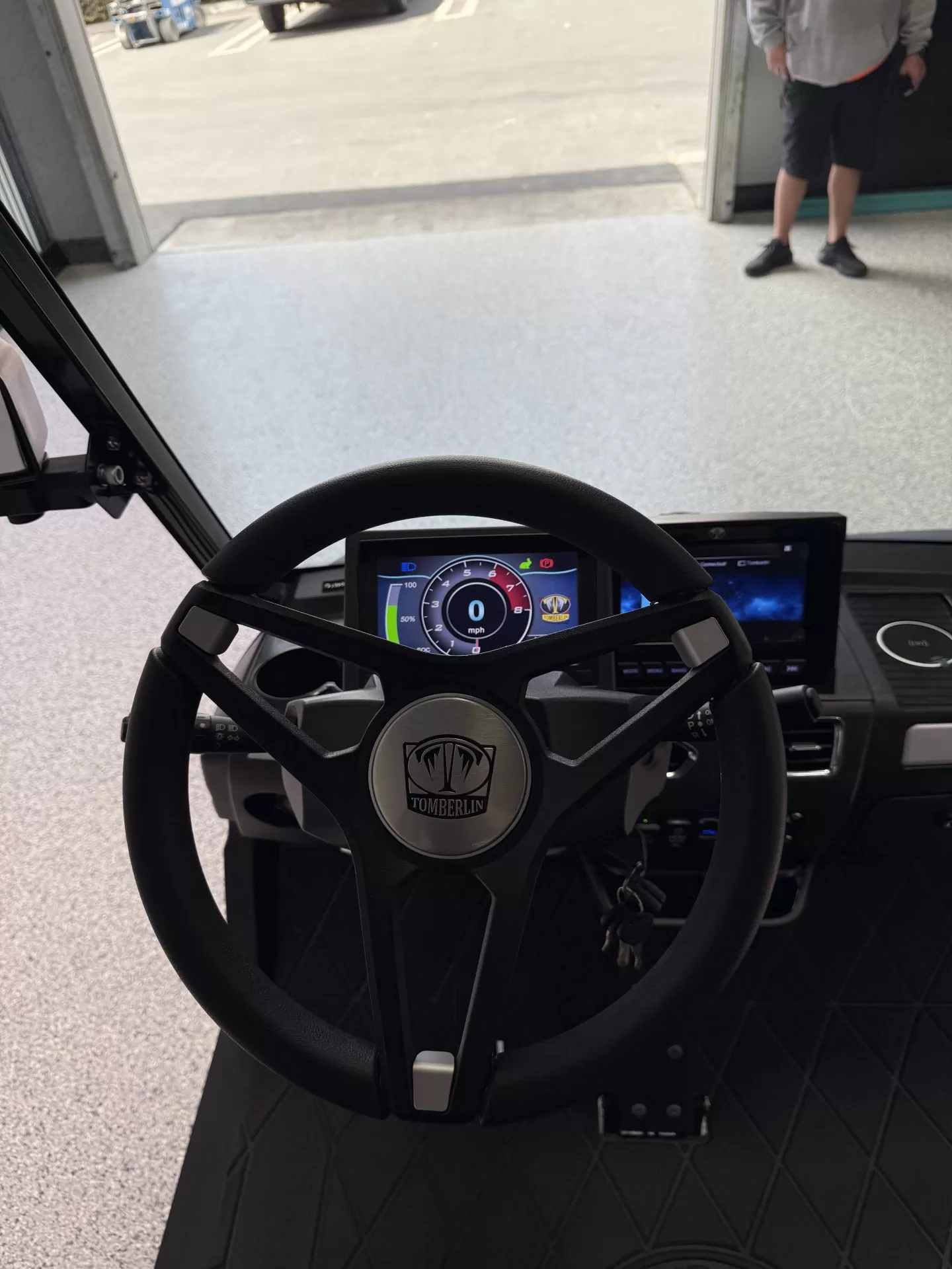 2025 Tomberlin 6 Seat Golf Cart for Sale - Image 10