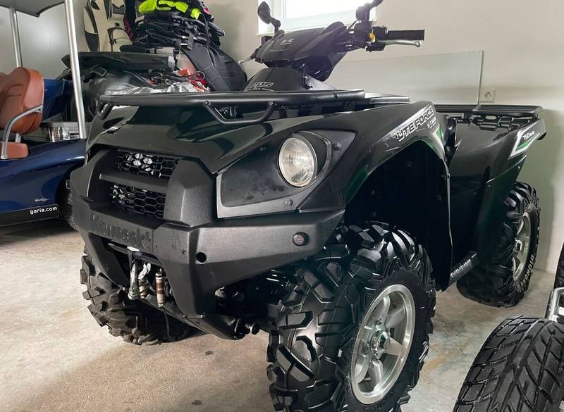 Kawasaki KVF 750 i Brute Force 4x4 EPS SERVO Limited 1 HA - Image 9