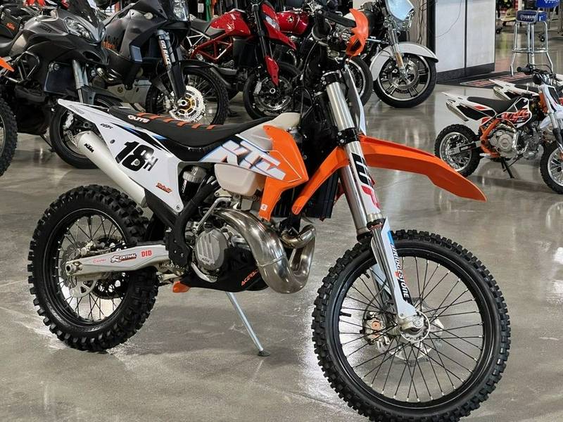 2019 KTM 300 XC - Image 2