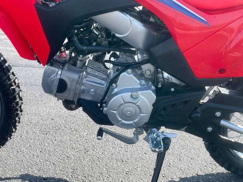 2025 Honda Dirt Bike Motorcycle CRF 110F - Image 12