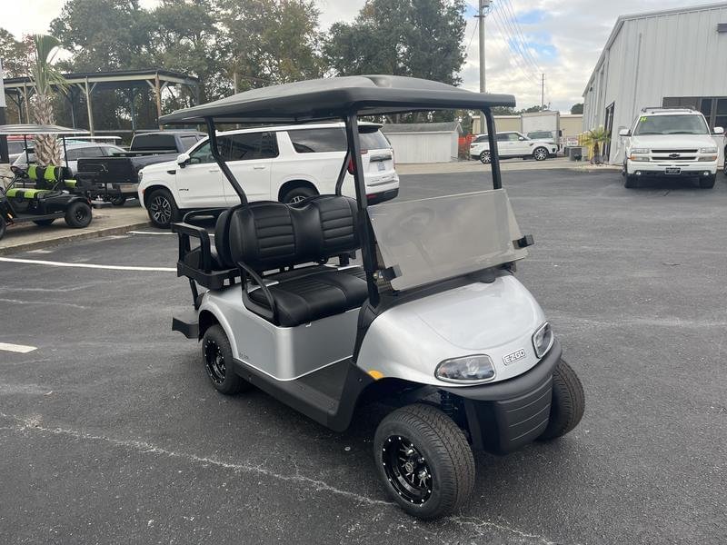 2022 E-Z-GO RXV ELiTE Golf Cart - Image 5